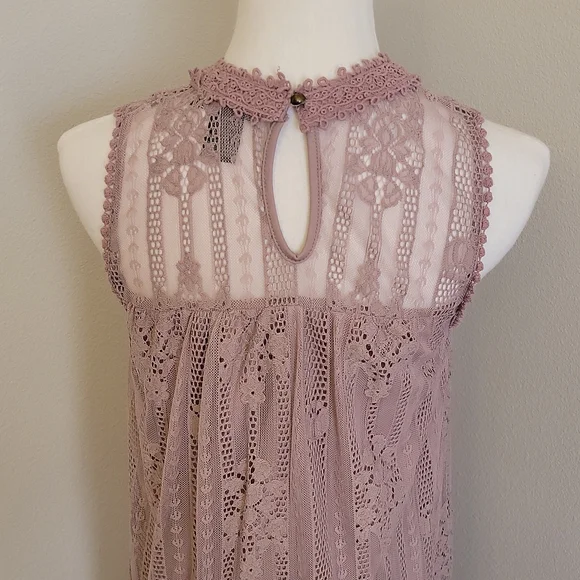 Miss Chevious Lilac Eyelash Lacr Shift Dress - Picture 6 of 9